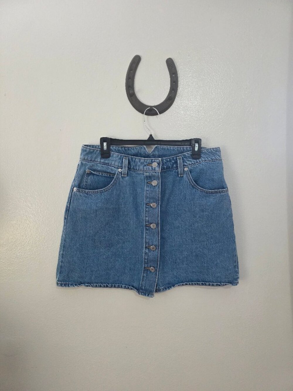 Levi's Retro Blue Denim Button Front Mini Skirt V-Notch Waistband 32